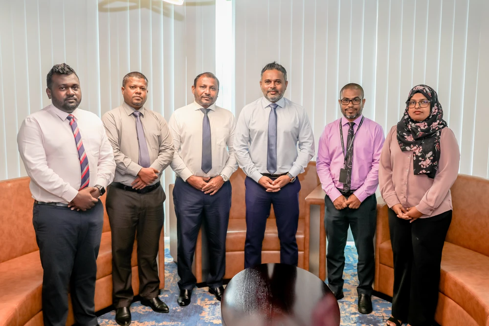 photo for ތ. ތިމަރަފުށި ދާއިރާގެ މެމްބަރ އަހްމަދު ރިޔާޒް ވަޒީރު އަޙުމަދު ޝިޔާމްއާއި ބައްދަލުކުރެއްވުން 